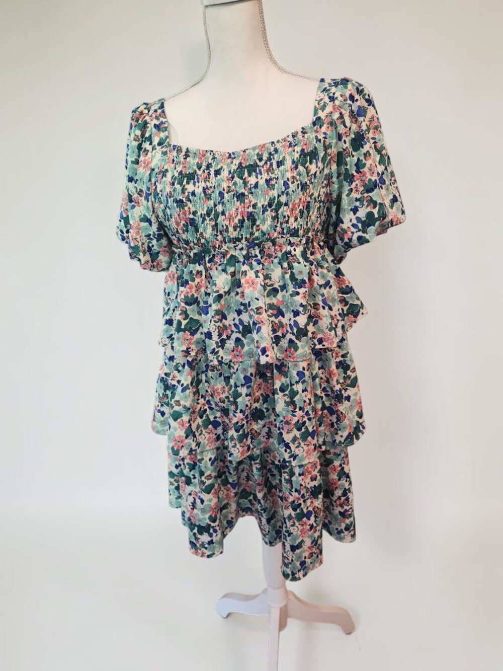 🌼 First Love Dress Size Large NWT | Floral Smocked Babydoll Mini - Picture 4 of 12